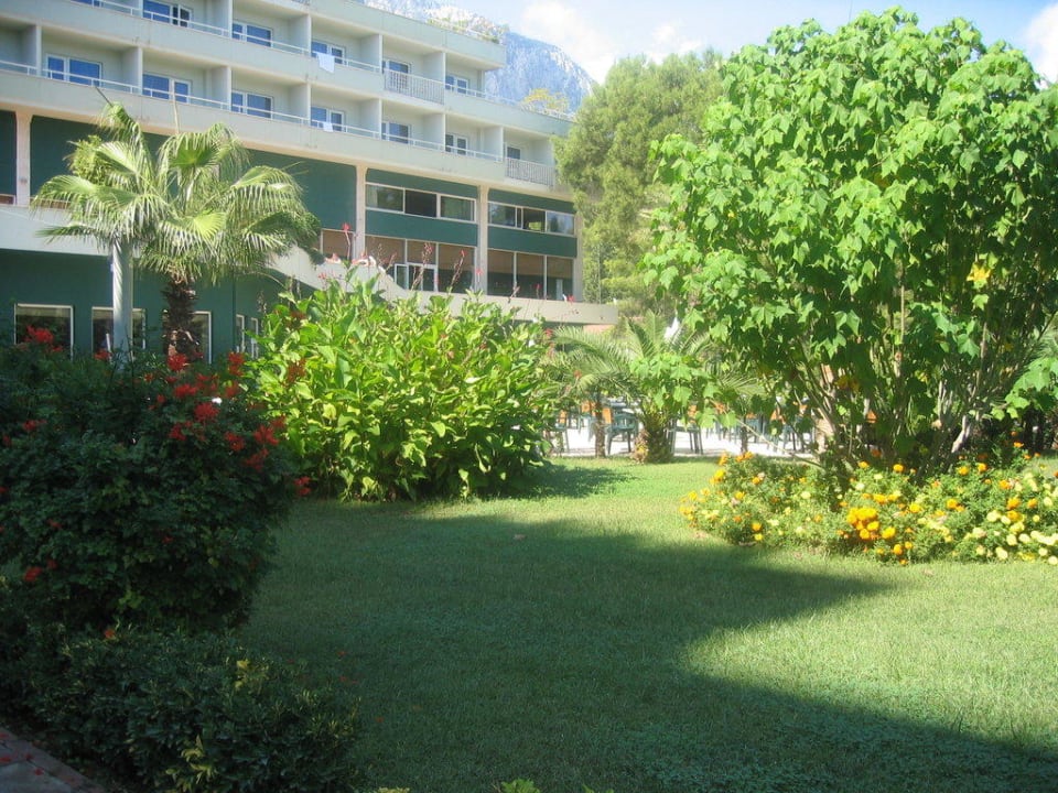 Les jardins Kimeros Park Holiday Village