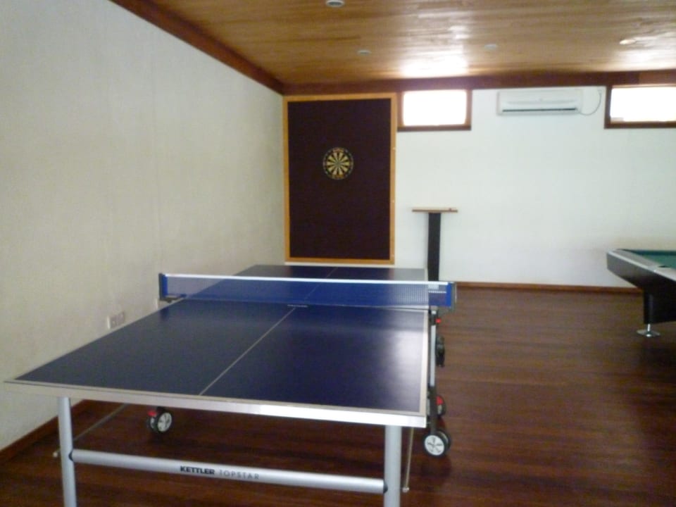 Tischtennis... Vilamendhoo Island Resort & Spa