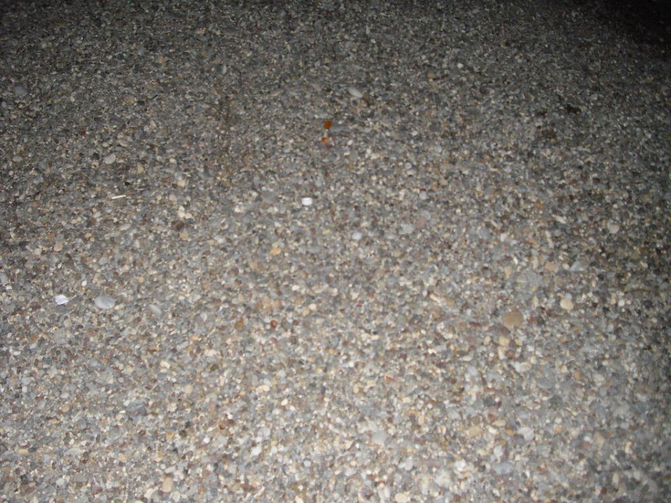 Der Strand mit ganz vielen Steinen Mira Meridia Beach Hotel