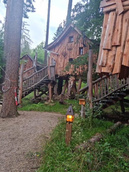Außenansicht Natur-Resort Tripsdrill