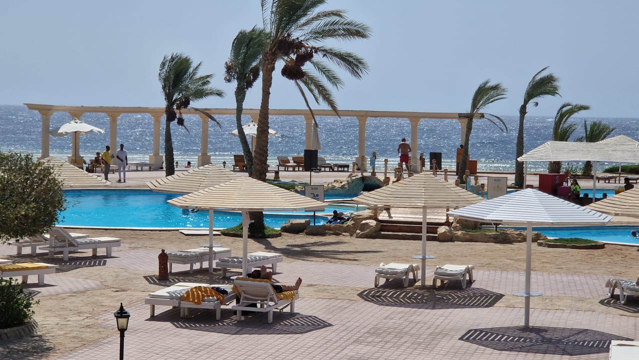 Pool Three Corners Equinox Beach Resort