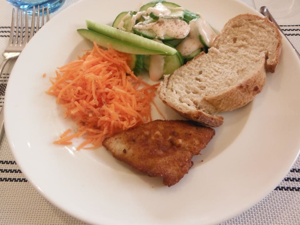 Lunchtime DoubleTree by Hilton Resort & Spa Marjan Island