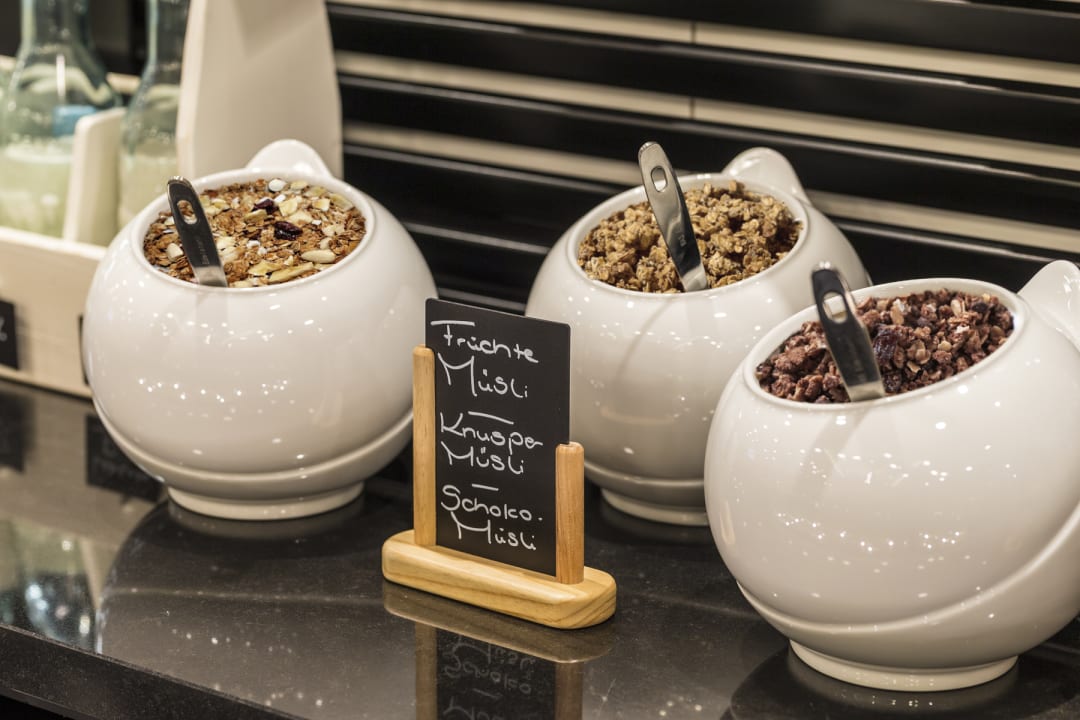 Gastro Holiday Inn - the niu, Loco Munich North