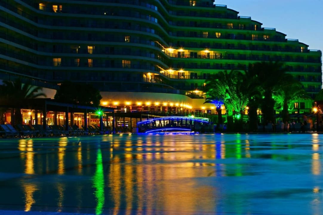 Hotel nocą Venosa Beach Resort & Spa