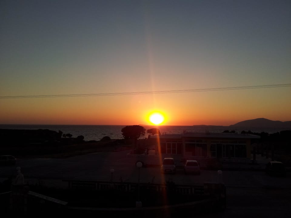 Sonnenuntergang Hotel Kouros Palace