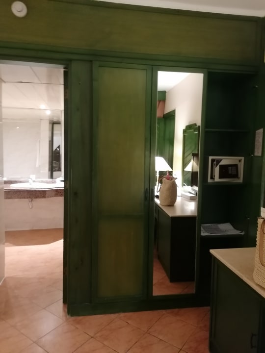 Zimmer Arabia Azur Resort