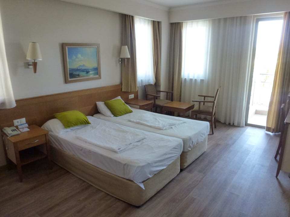 Unser Zimmer Side West Park Hotel