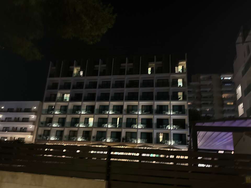 Außenansicht Hotel Luxor