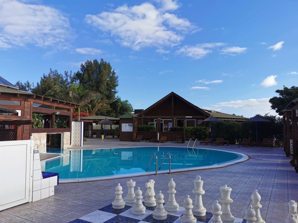 Pool Marina Playa Suite Hotel