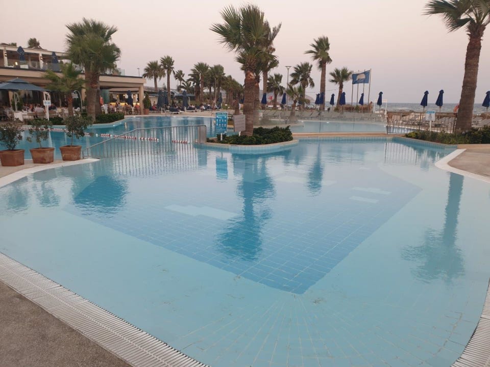 Pool Mare Ayia Napa