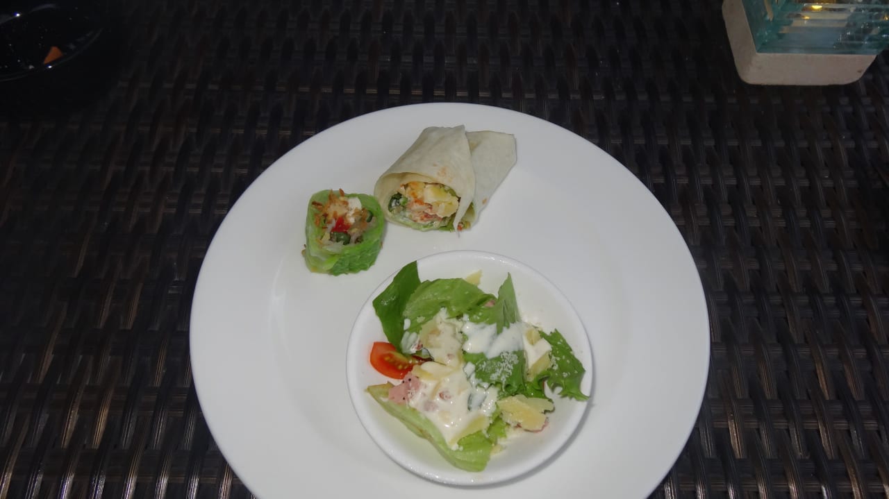 Club-Canapes Padma Resort Legian