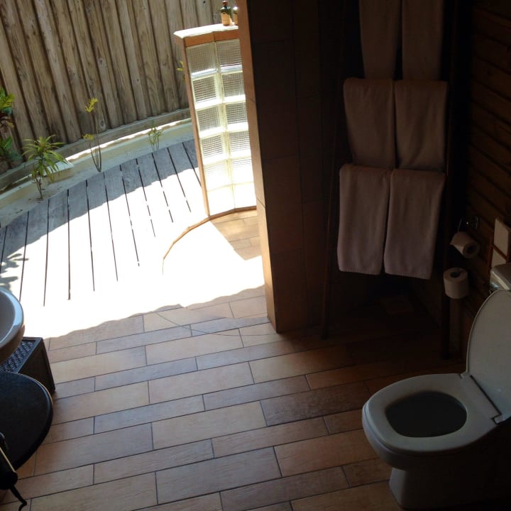 Offenes Bad Jacuzzi Beach Villa/Bungalow Kuredu Island Resort & Spa