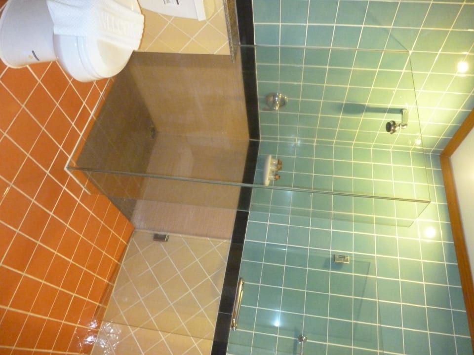 Dusche Khao Lak Bayfront Resort