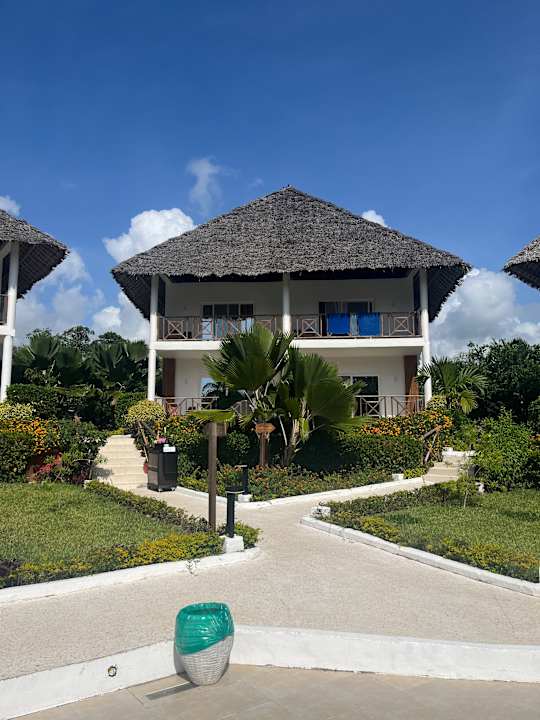 Außenansicht Hotel Kiwengwa Beach Resort