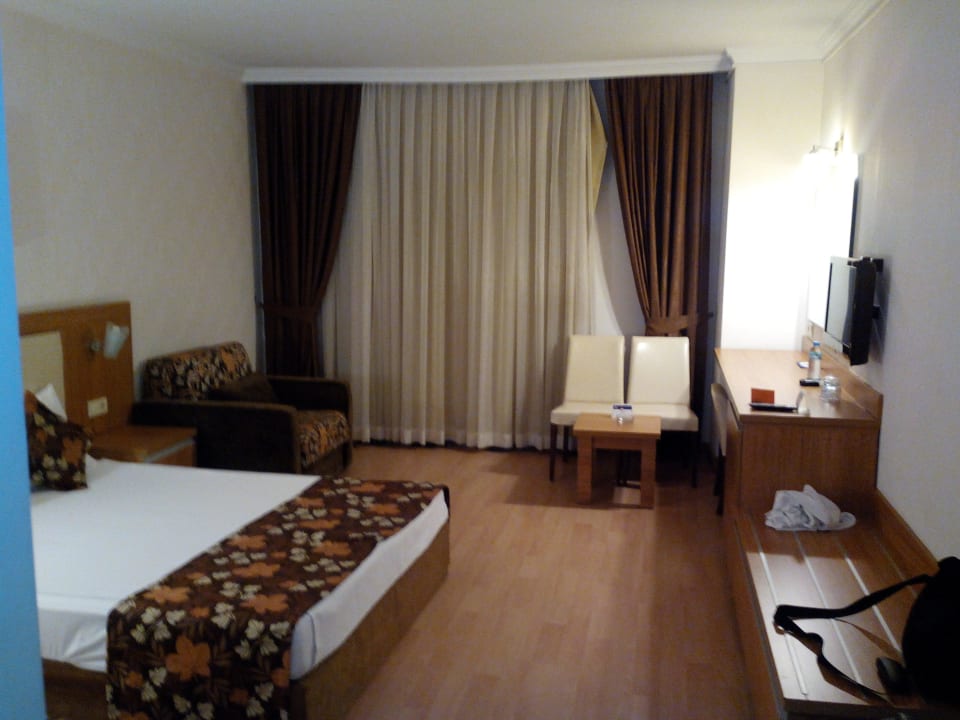 Schlafzimmer Cenger Beach Resort & Spa
