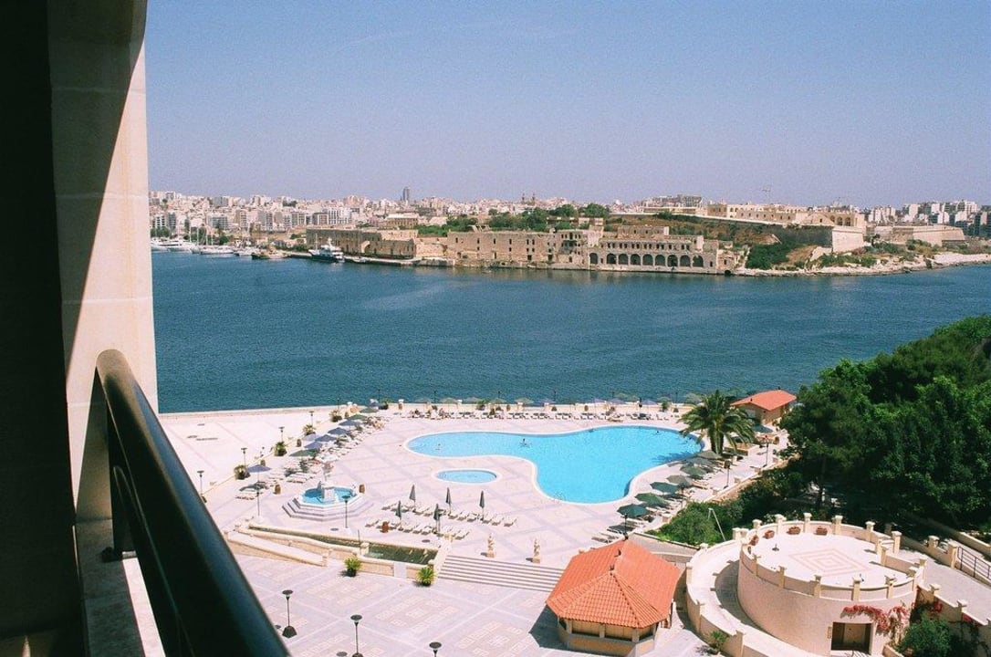 Ausblick Zimmer 9ter Stock Grand Hotel Excelsior Malta