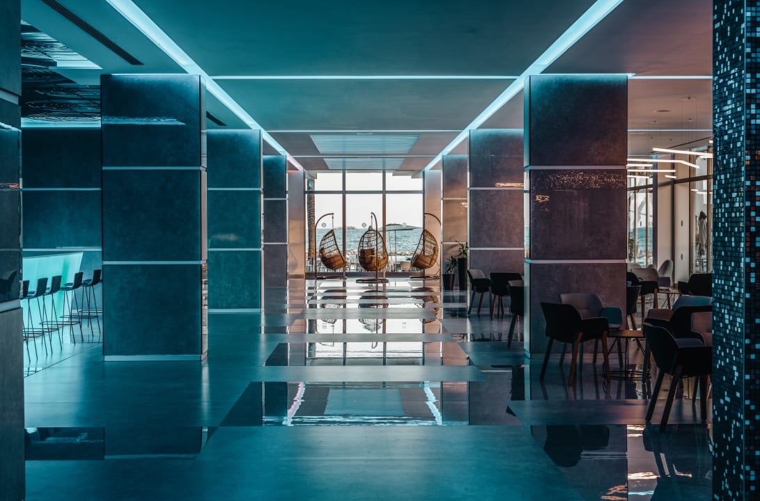 Lobby The Ibiza Twiins
