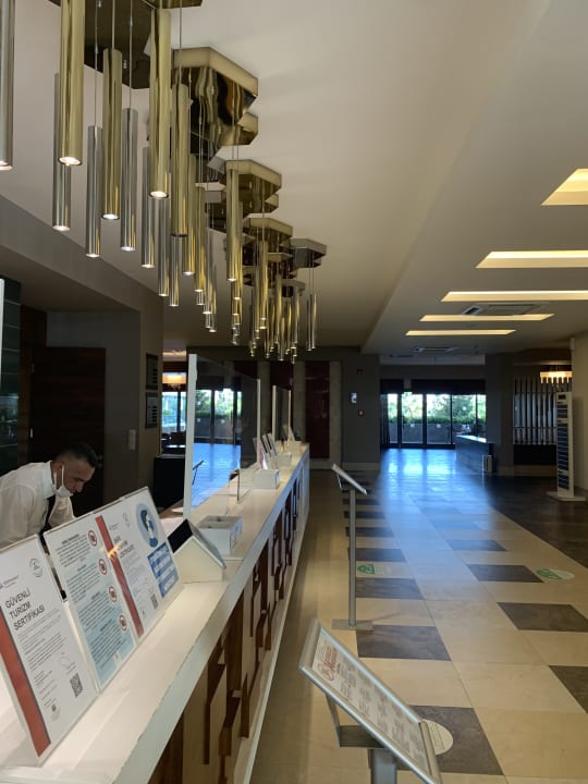 Lobby Terrace Elite Resort