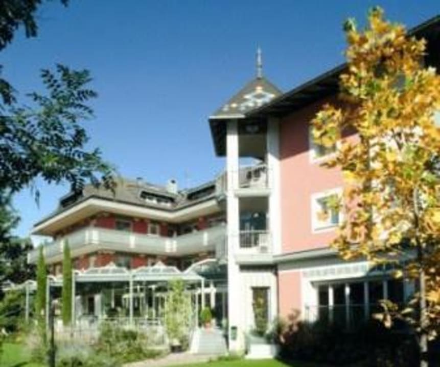 Hotelfassade Business Resort Parkhotel Werth