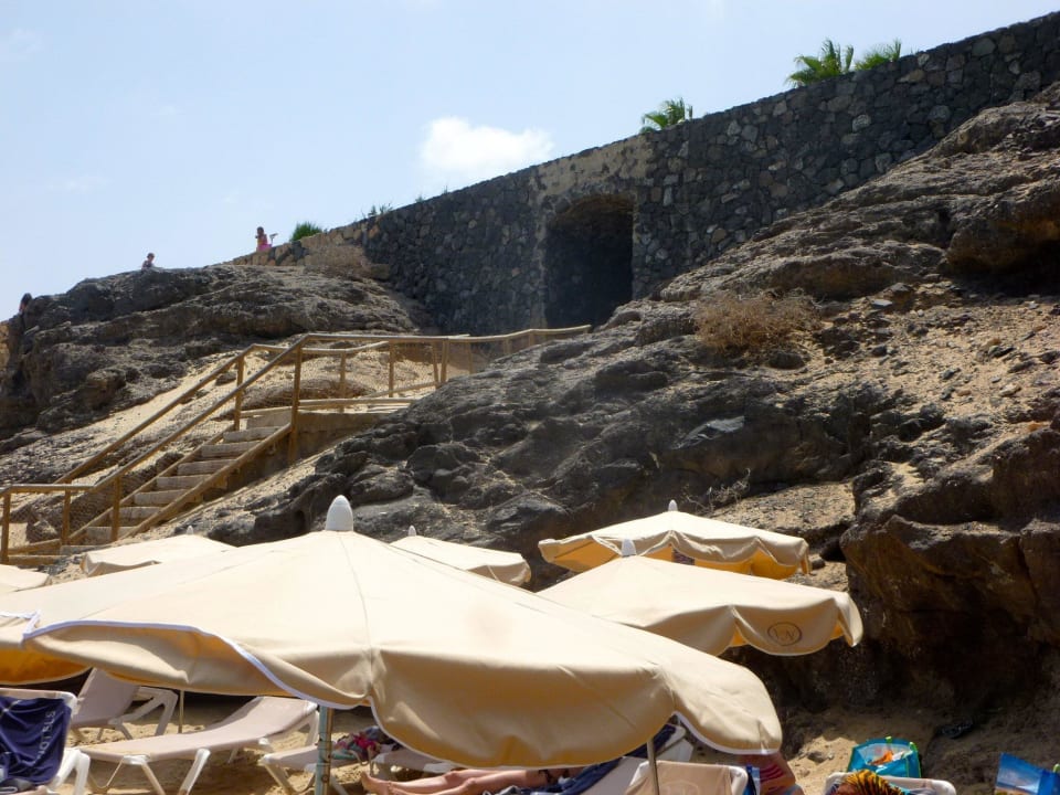 Blick auf den Durchgang zum Hotel H10 Tindaya