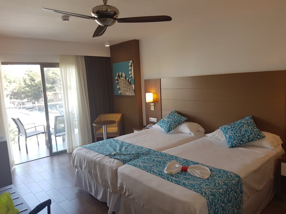 Zimmer Hotel Riu Bravo