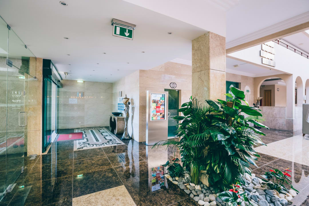 Lobby Grand Muthu Forte da Oura