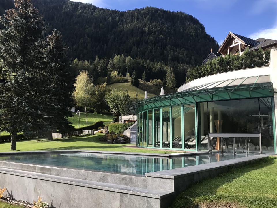 Pool Alpin & Vital Hotel La Perla