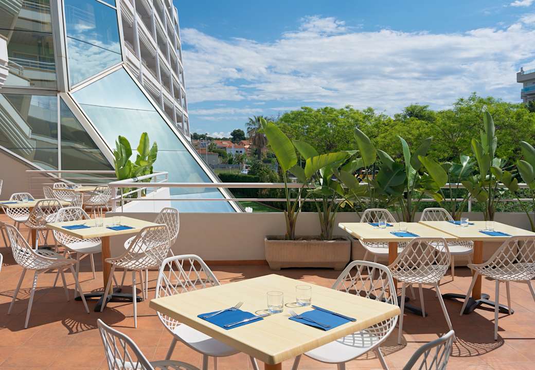 Gastro Ponient Pirámide Salou by PortAventura World