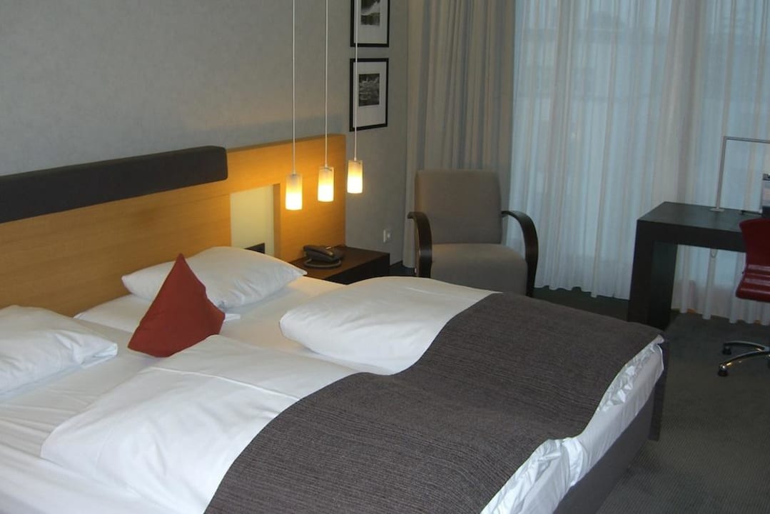 Betten im Doppelzimmer Hotel Novotel Karlsruhe City