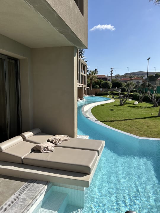 "Zimmer mit Swimup Pool" Sentido Unique Blue! Resort and Villas (Amnissos) • HolidayCheck