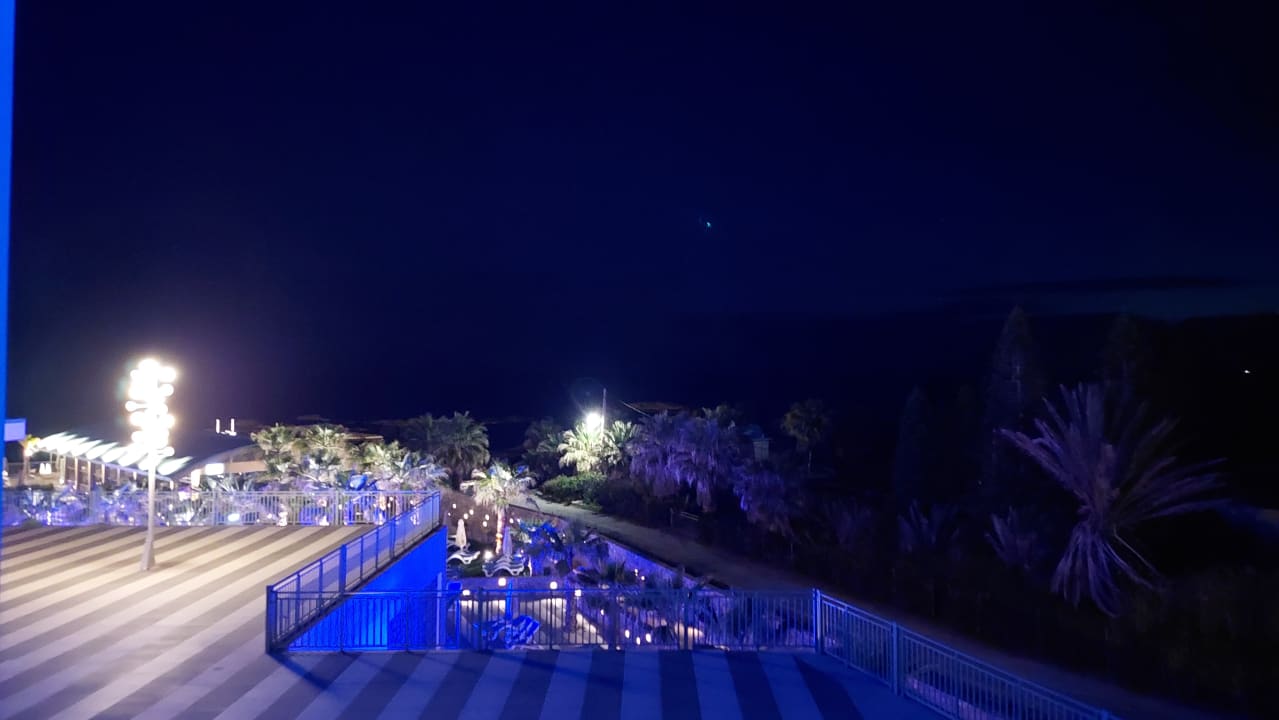 Pool Arina Beach Resort