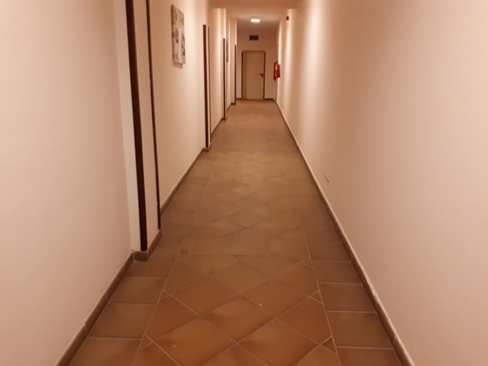 Korytarz do pokoju Hotel Riu Madeira