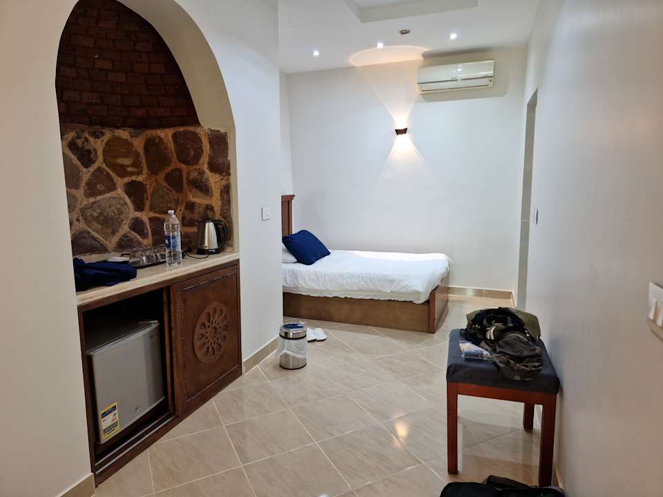 Zimmer Rohanou Beach Resort