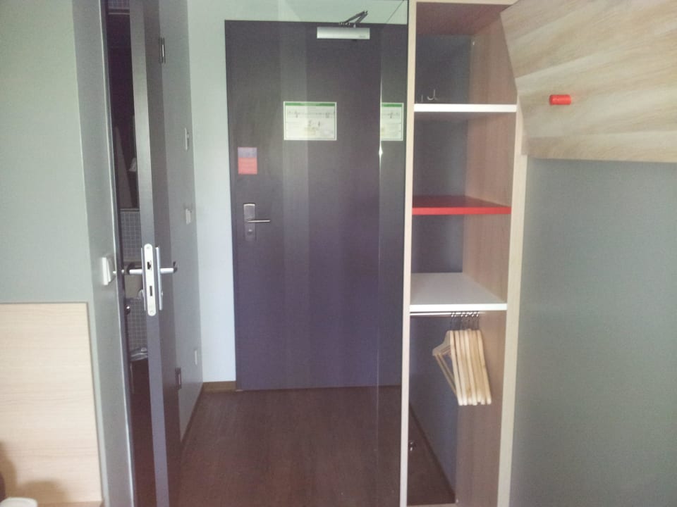 Zimmer MEININGER Hotel Berlin Airport