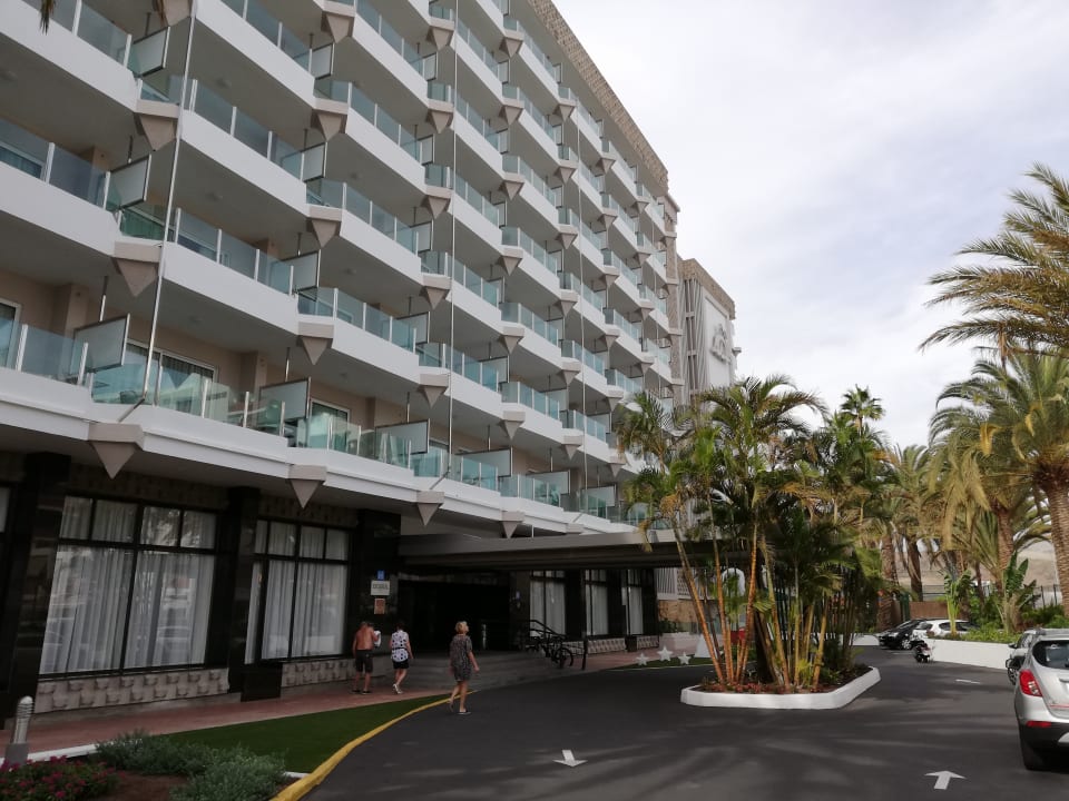 Außenansicht Bull Escorial & Spa