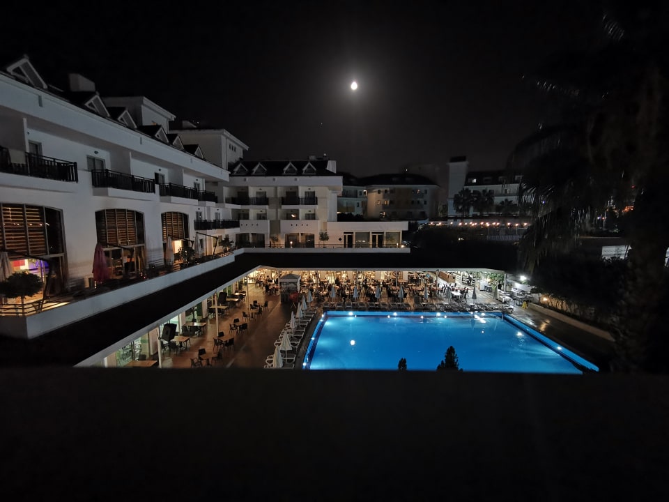 Gastro Side Aquamarin Resort & Spa