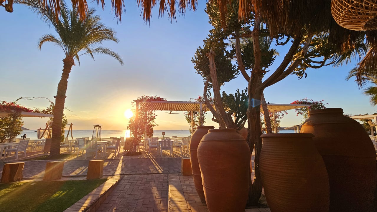 Strand Fort Arabesque Resort, Spa & Villas