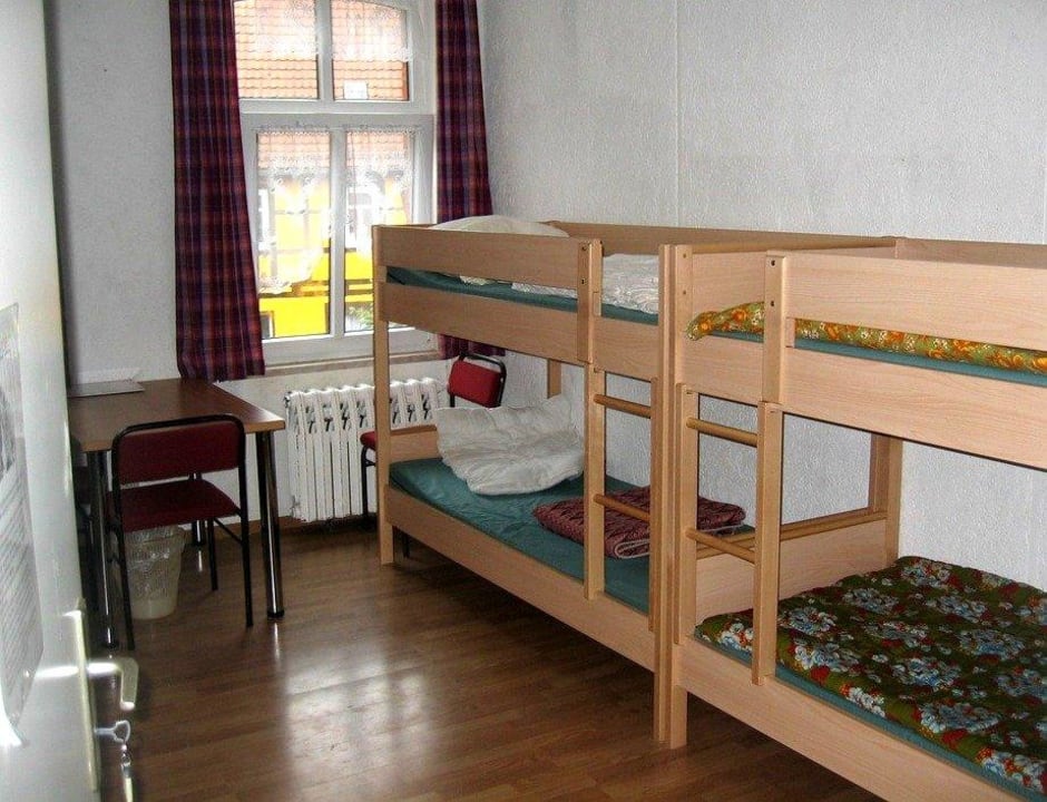 Mehrbettzimmer DJH Jugendherberge Eisenberg