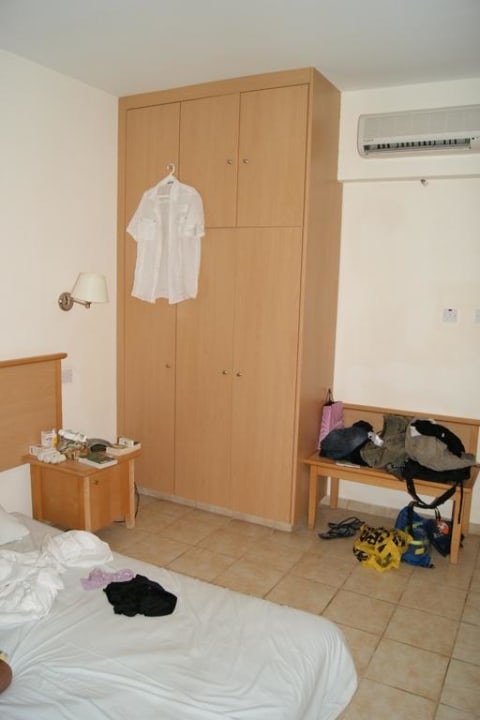 Schlafzimmerausstattung Hotel Tsokkos Paradise Village