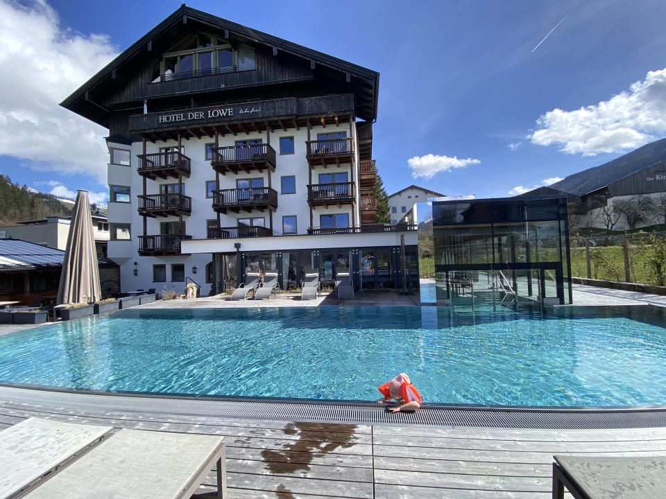 Pool Hotel Der Löwe - Lebe frei