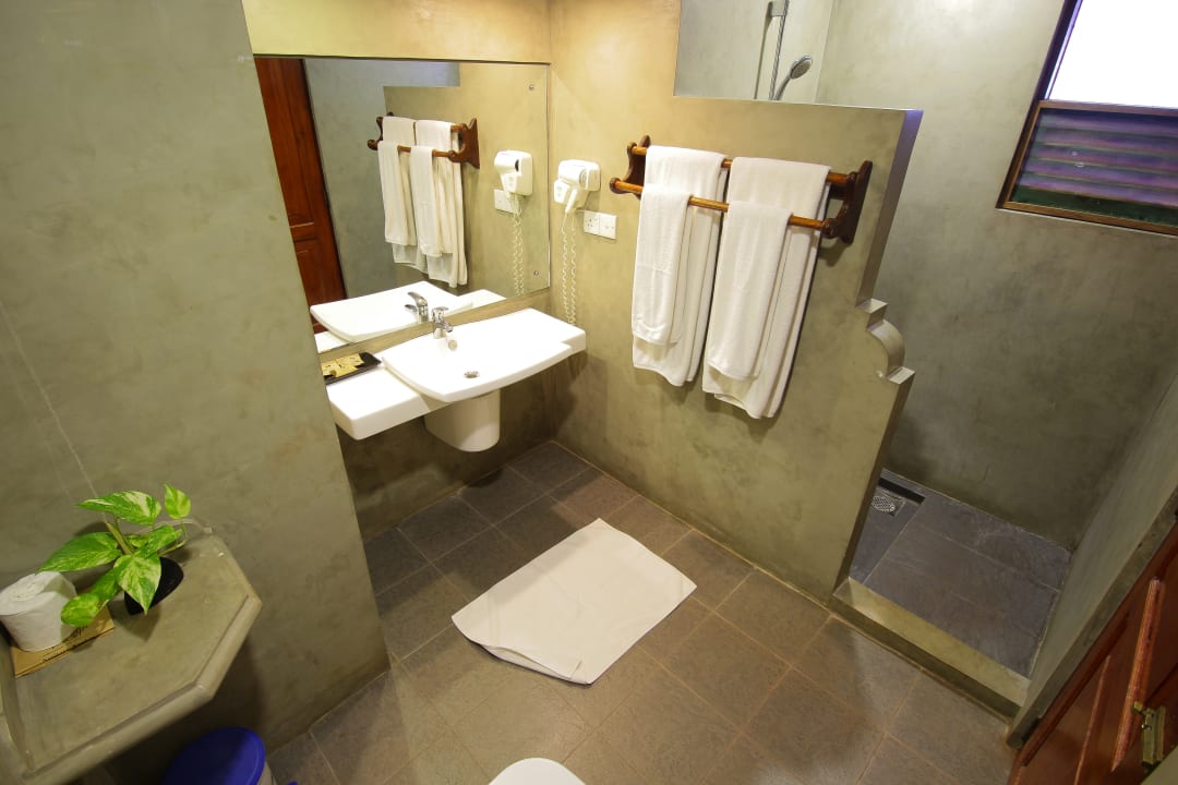 Zimmer Dickwella Resort & Spa