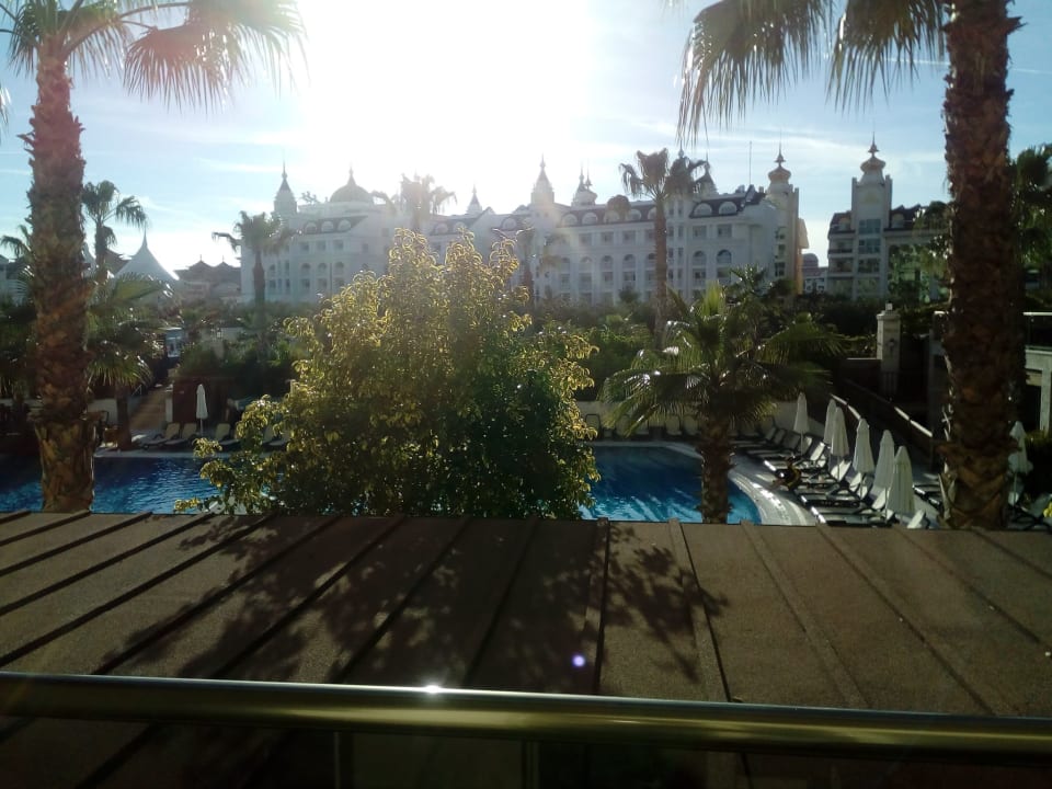 Ein Blick von unseren Balkon Side Crown Palace