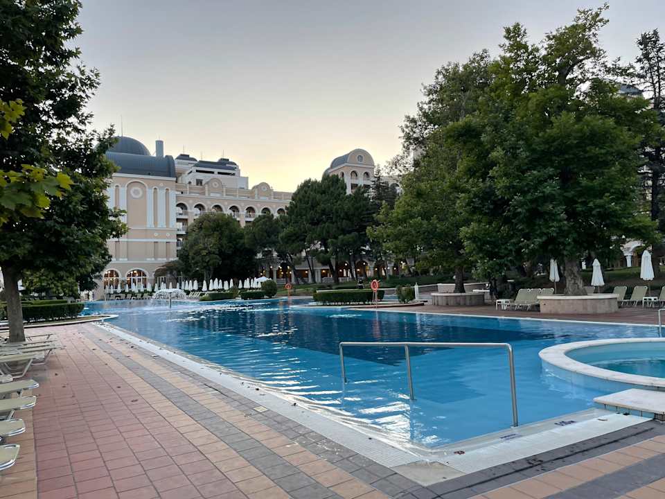 Pool Dreams Sunny Beach Resort & Spa