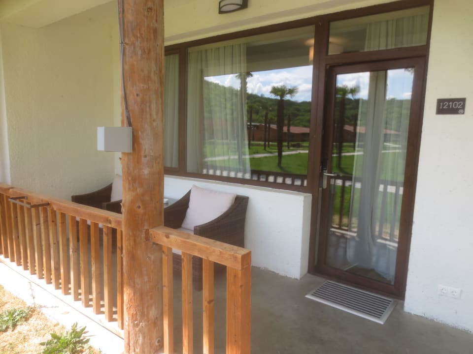 Zimmer Lopota Lake Resort & Spa