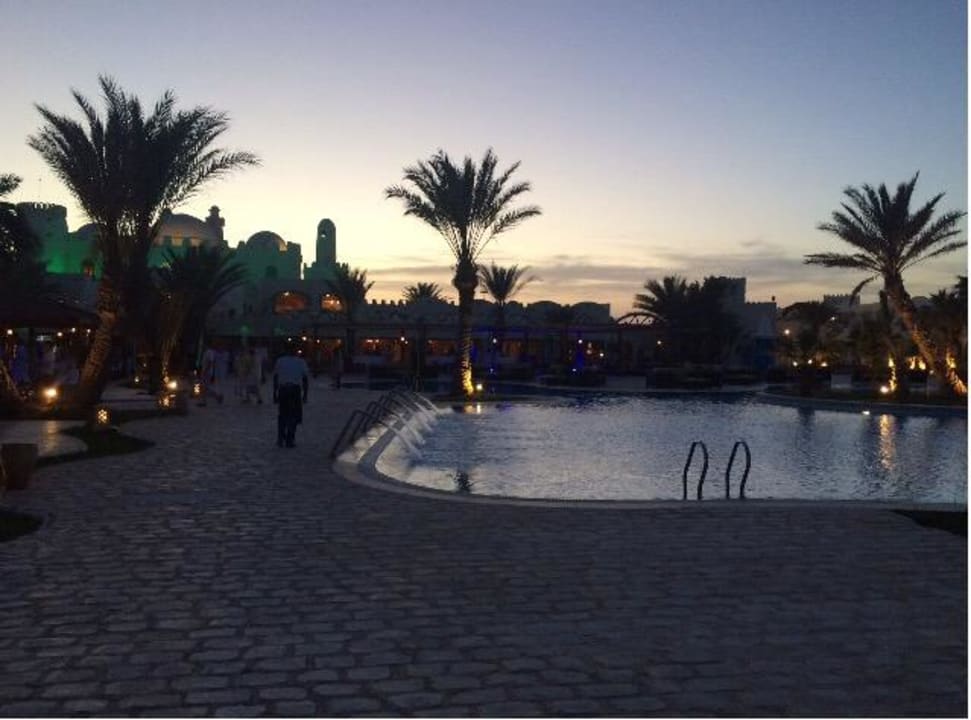 Sehr schöner Pool ROBINSON DJERBA BAHIYA