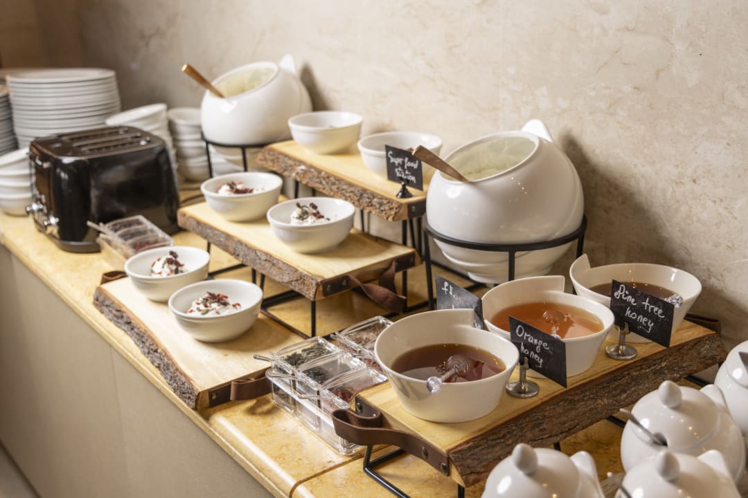 Gastro Alia Palace