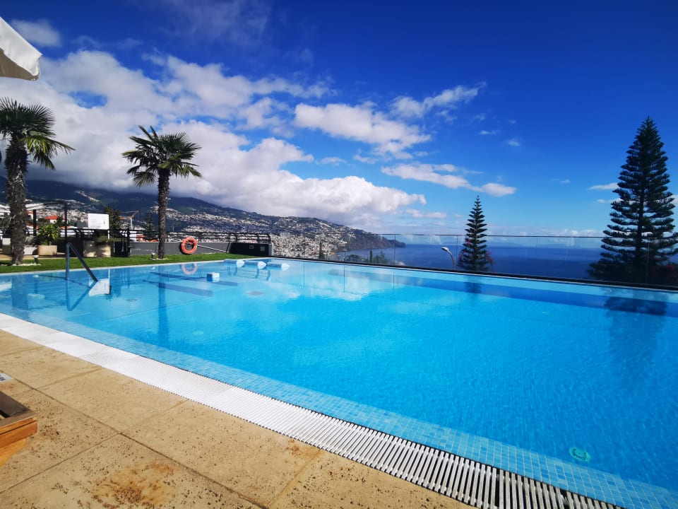 Pool Hotel Madeira Panoramico