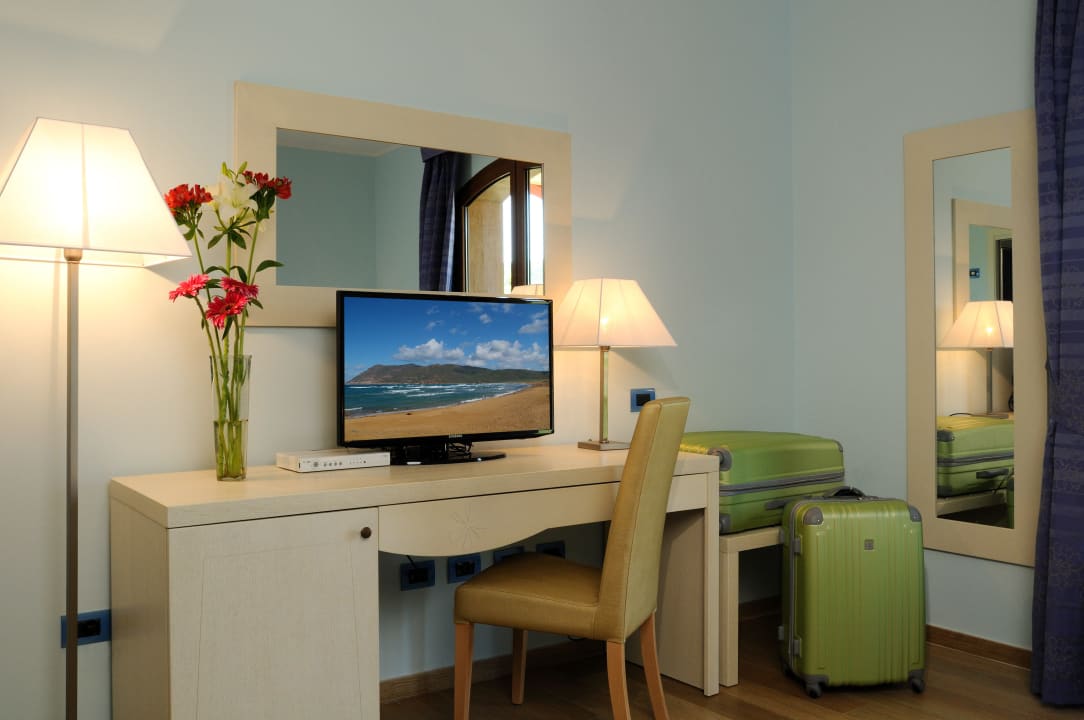 Facilities Hotel Sa Cheya