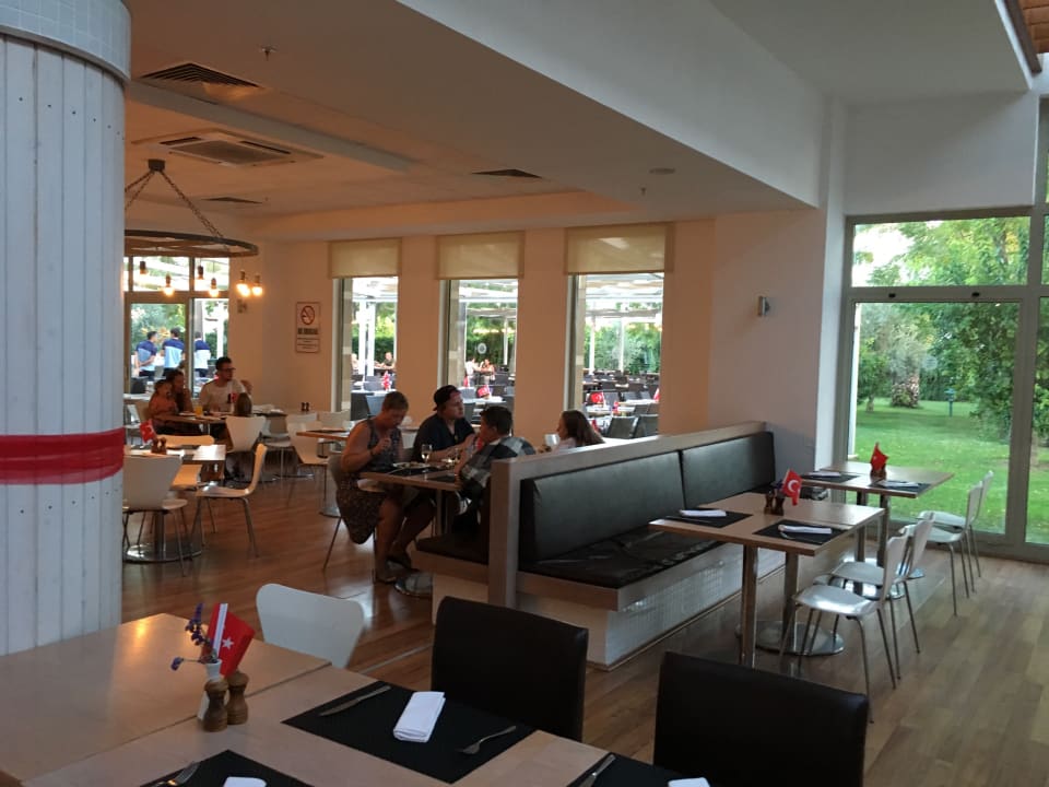 Restaurant Barut B Suites
