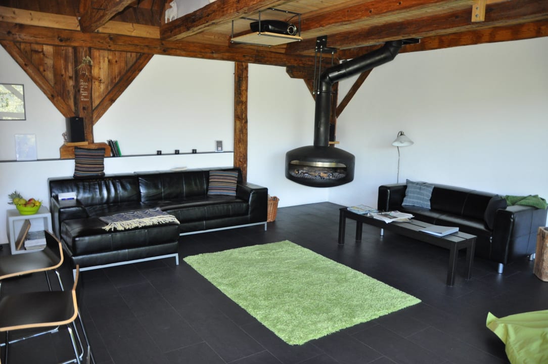 Wohnzimmer ebenso mit Panoramablick LUXGUT - OLIVIA